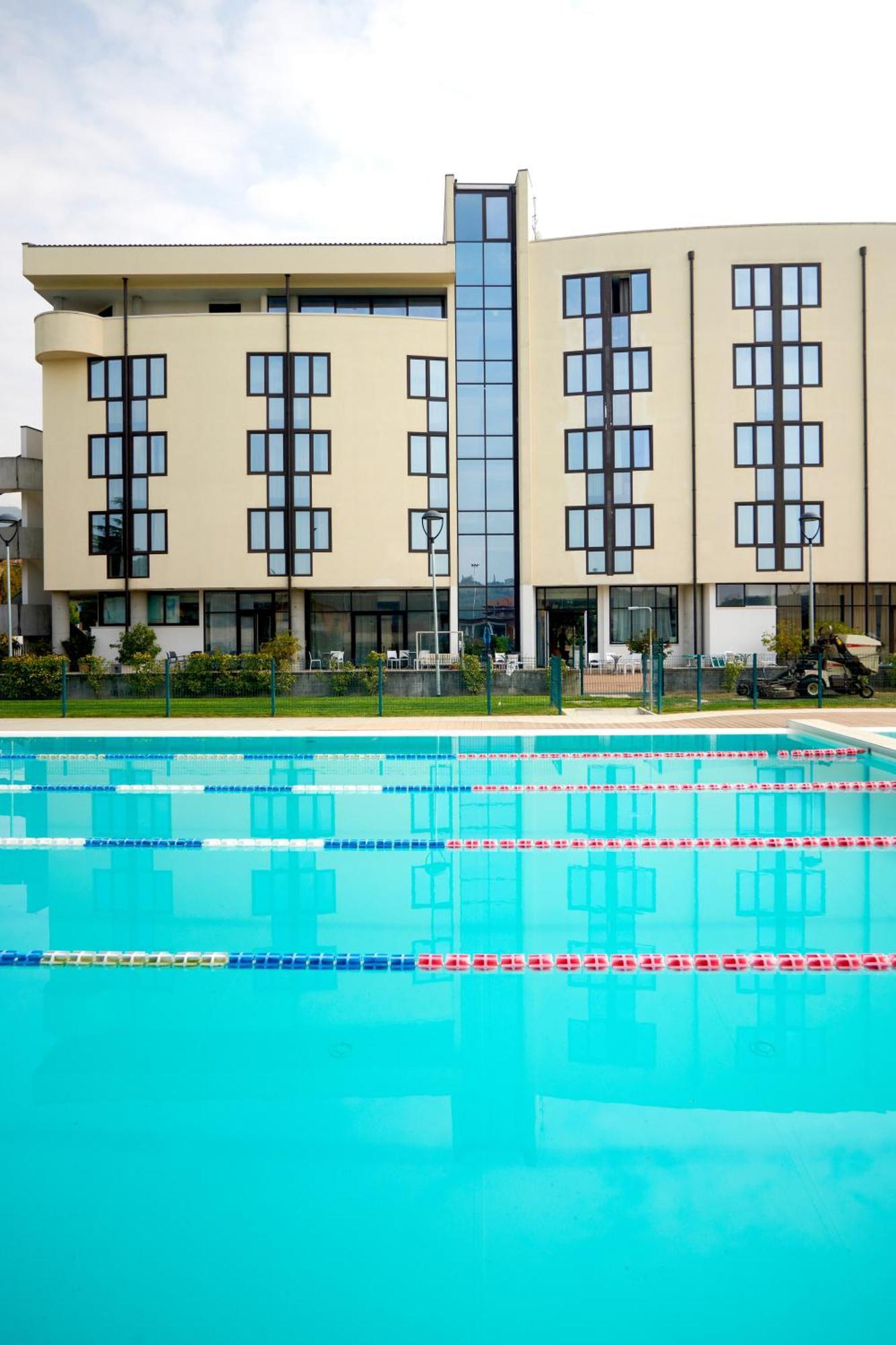 Kona Hotel Verona By Kleos Group Collection Неґрар Екстер'єр фото